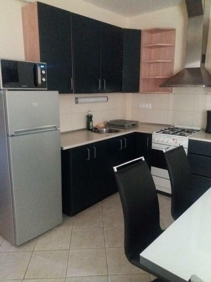Centrum Apartman Apartamento Szeged Exterior foto